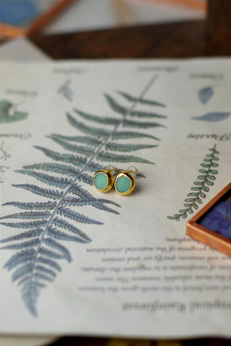 Mini small green Goldie earrings