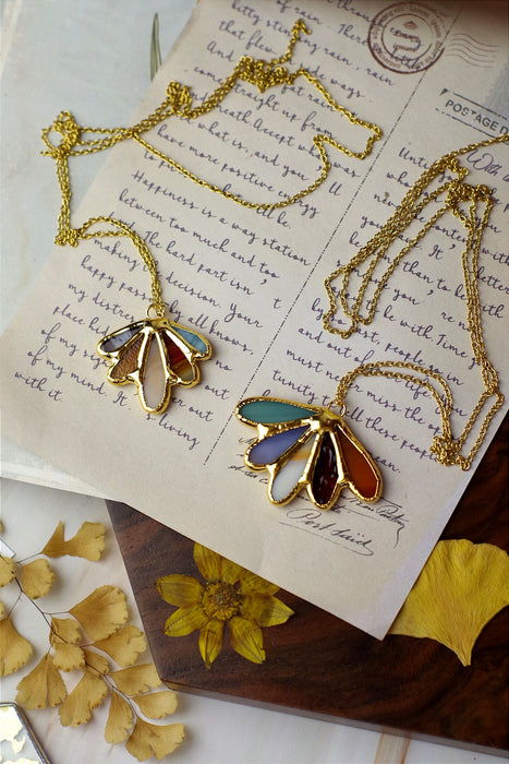 Colorful Petal Goldie Necklace