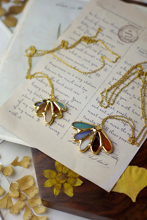 Colorful Petal Goldie Necklace