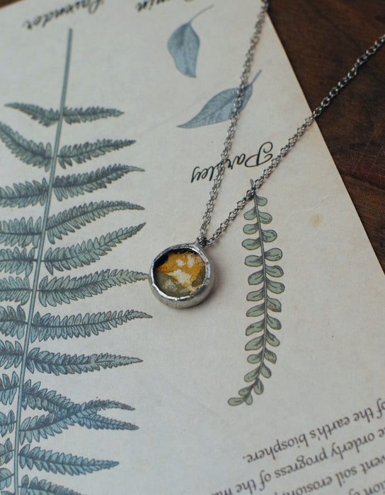 Pici virágos FAUN nyaklánc