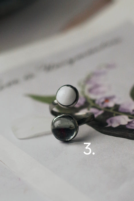 Gyűrű színes üveg gyöngyökkel- fusing