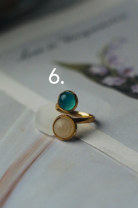 Gyűrű színes üveg gyöngyökkel- fusing