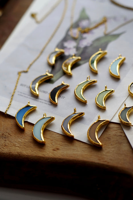 Színes üveg Hold nyakláncok - Goldie