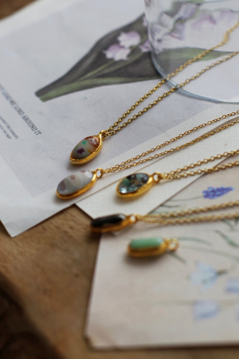 Olvasztott elegáns medálok- Goldie