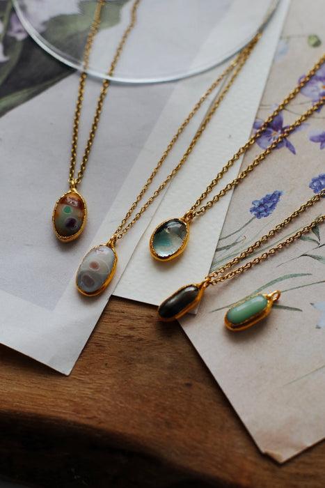 Olvasztott elegáns medálok- Goldie