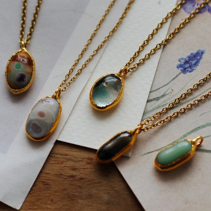 Olvasztott elegáns medálok- Goldie