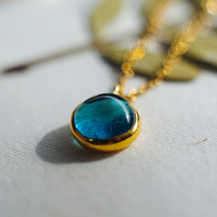 Kék, zöld üveg medál - goldie