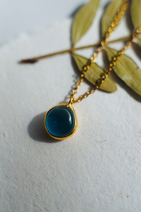 Kék, zöld üveg medál - goldie