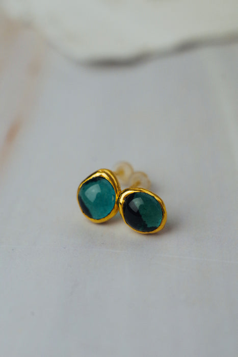 Pici Türkiz üveg fülbevaló - goldie