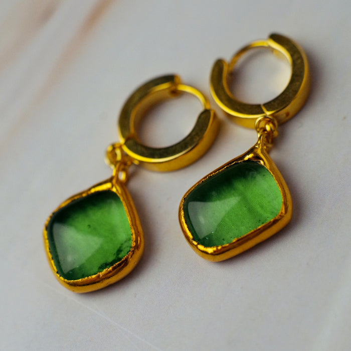Zöld, bordó fülbevaló üvegből - Goldie