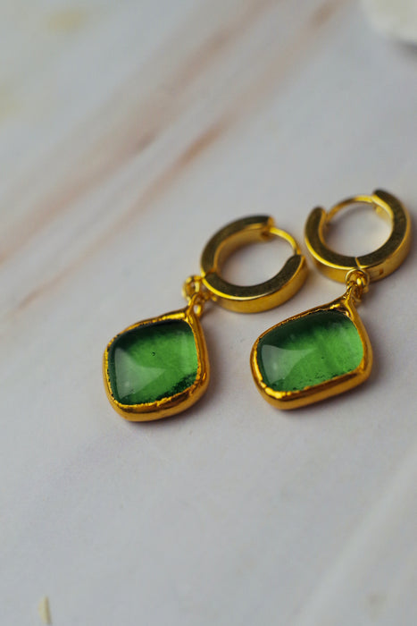 Zöld, bordó fülbevaló üvegből - Goldie