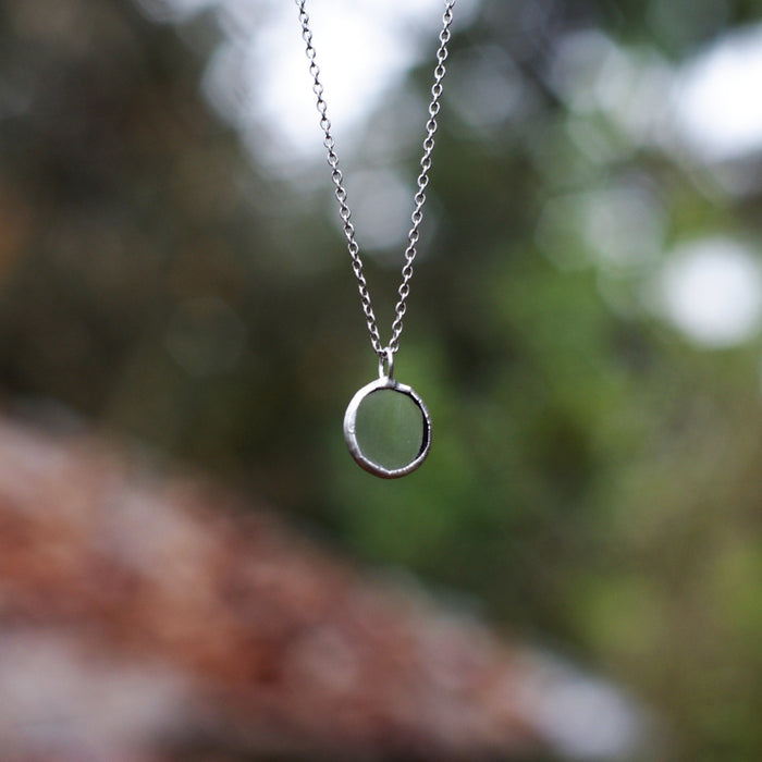 CLEAN small round pendant
